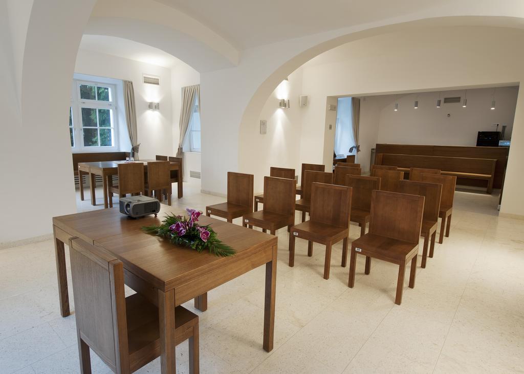 Rimske Terme - Hotel Zdraviliski Dvor Rimske Toplice Kültér fotó