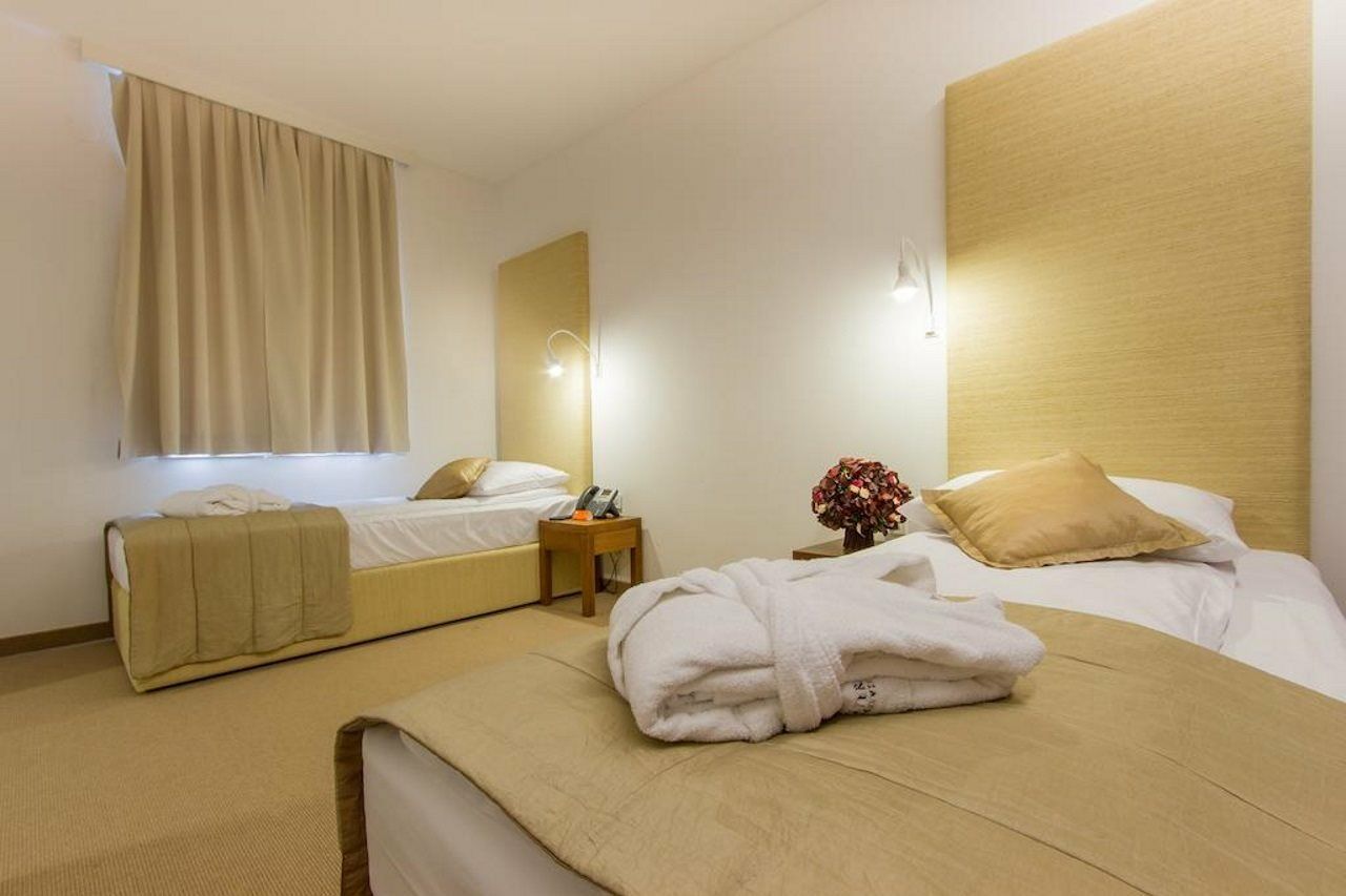 Rimske Terme - Hotel Zdraviliski Dvor Rimske Toplice Kültér fotó